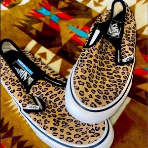 Women’s leopard print vans with extra cushion insoles